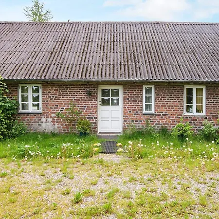 Two-bedroom In 1 Διαμέρισμα Højer